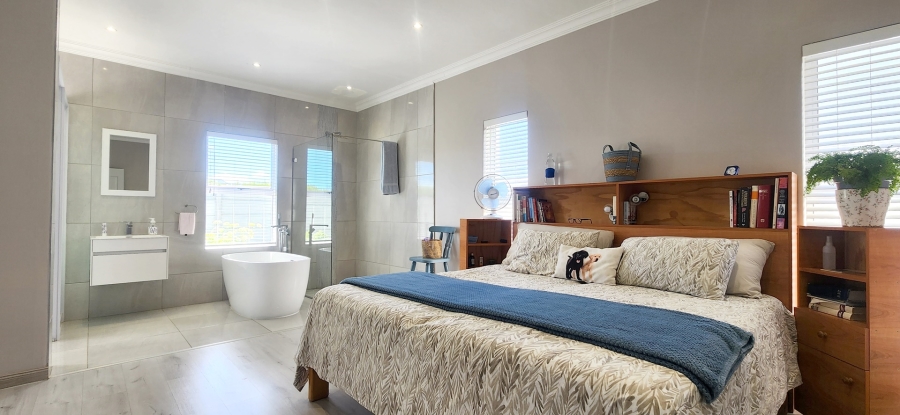 To Let 3 Bedroom Property for Rent in Agulhas Western Cape
